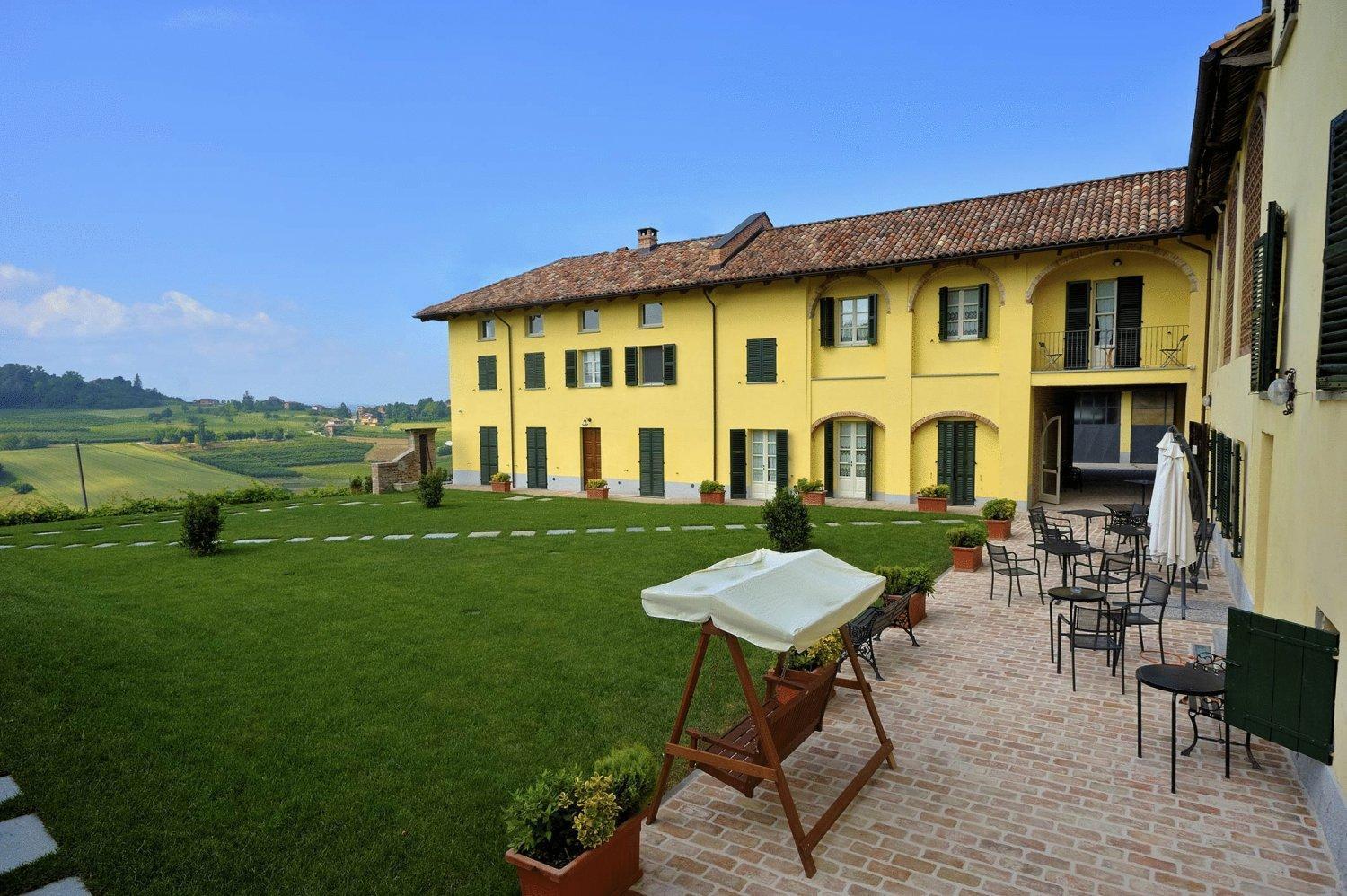 קוסטיליולה ד'אסטי Agriturismo Podere La Piazza מראה חיצוני תמונה