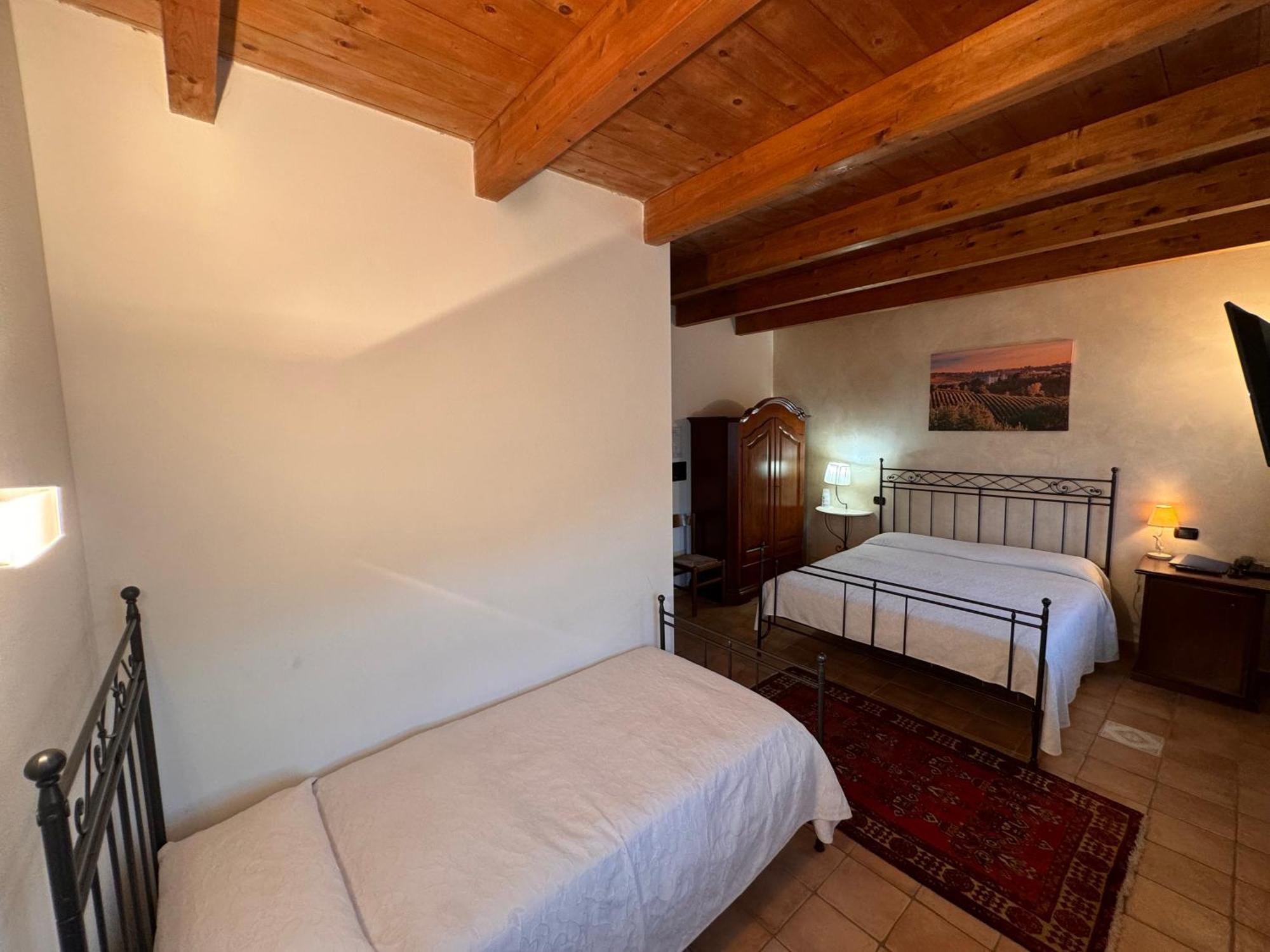 קוסטיליולה ד'אסטי Agriturismo Podere La Piazza מראה חיצוני תמונה