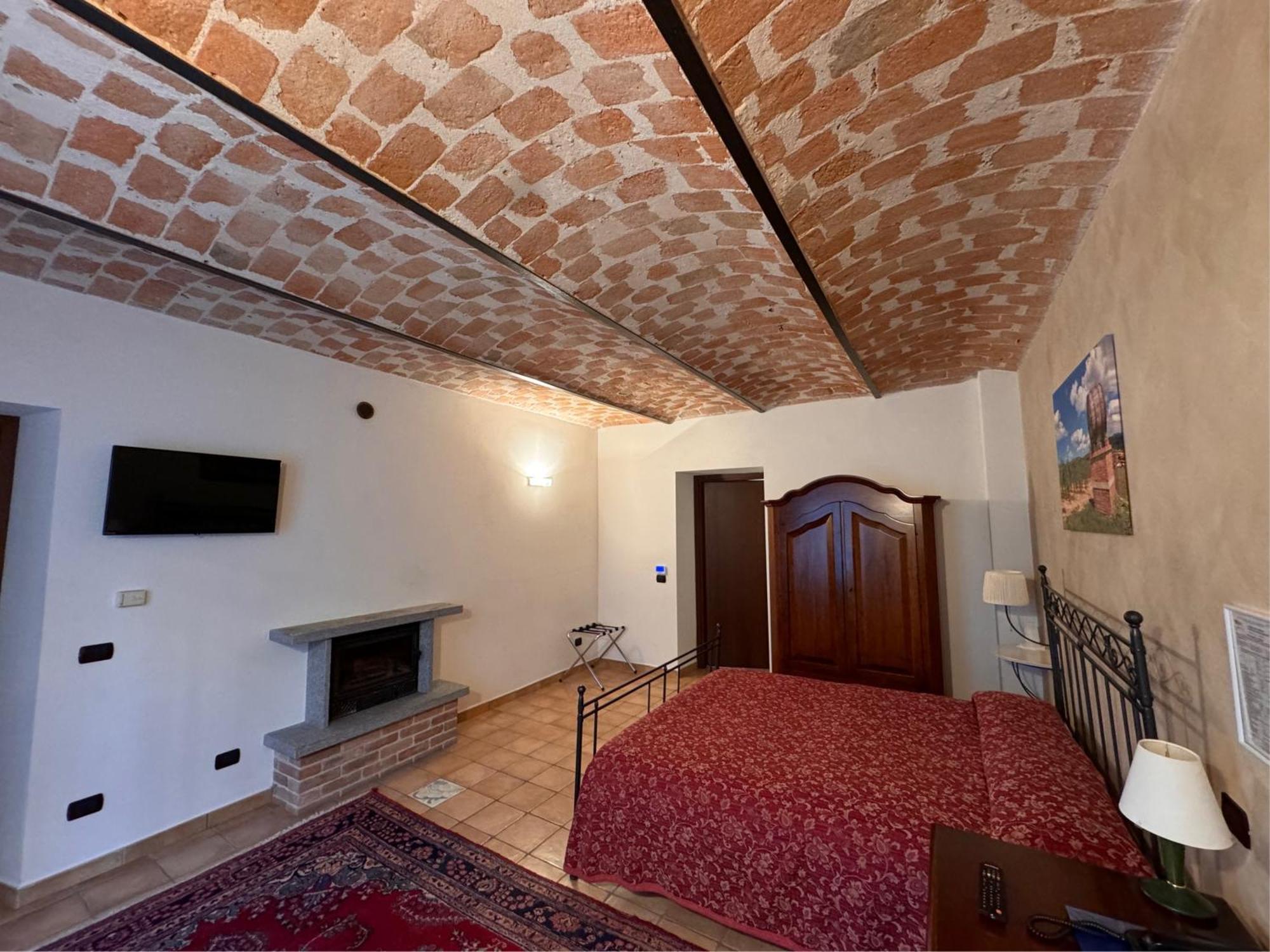 קוסטיליולה ד'אסטי Agriturismo Podere La Piazza מראה חיצוני תמונה
