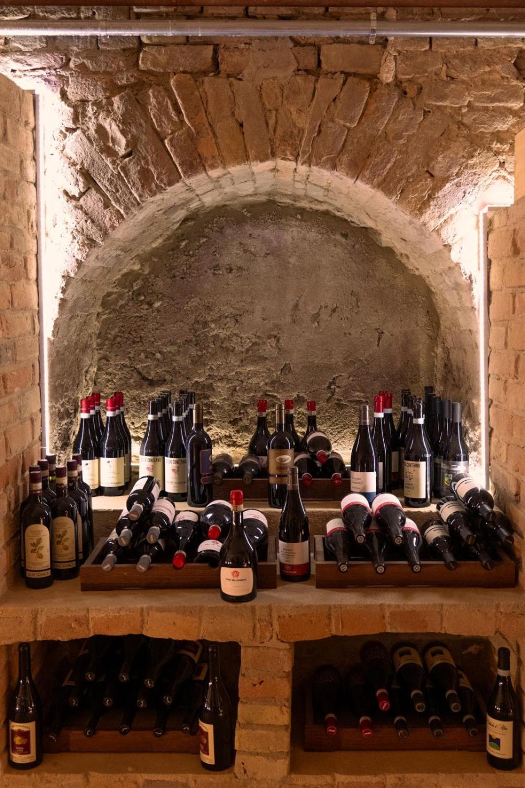קוסטיליולה ד'אסטי Agriturismo Podere La Piazza מראה חיצוני תמונה
